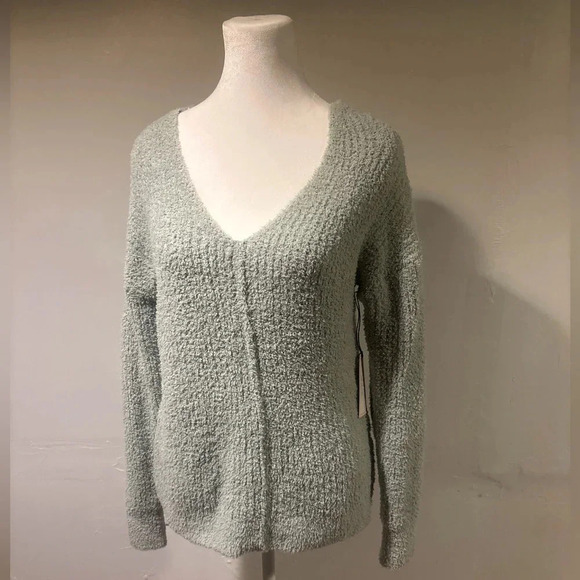 cupcakes & cashmere Sweaters - Cupcakes and Cashmere Sweater